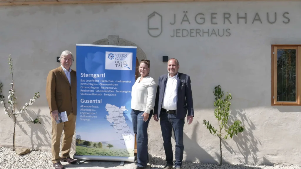 Gruppenfoto mit Thomas-Starhemberg Jägerhaus Reichenau