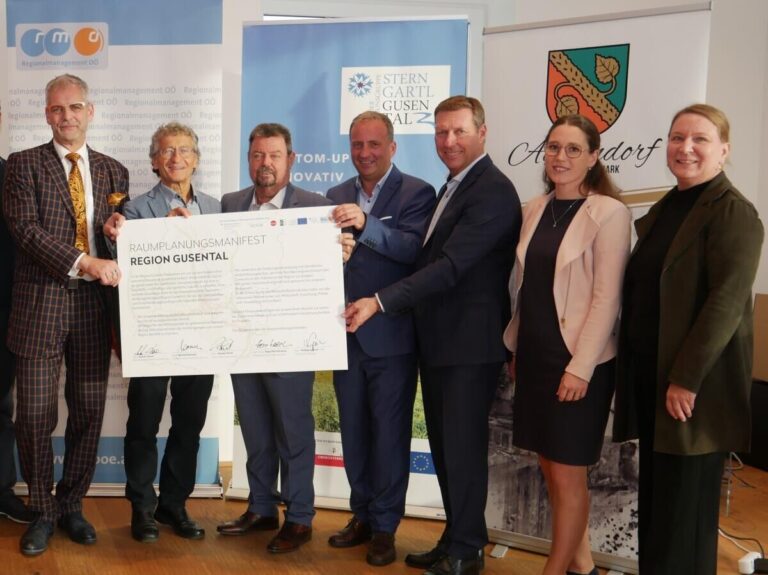 Gruppenfoto Raumplanungsmanifest Region Gusental