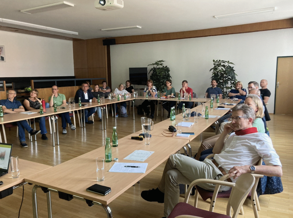 Teilnehmer:innen Seminar "Hitze und Trockenheit - Anpassung auf kommunaler Ebene"