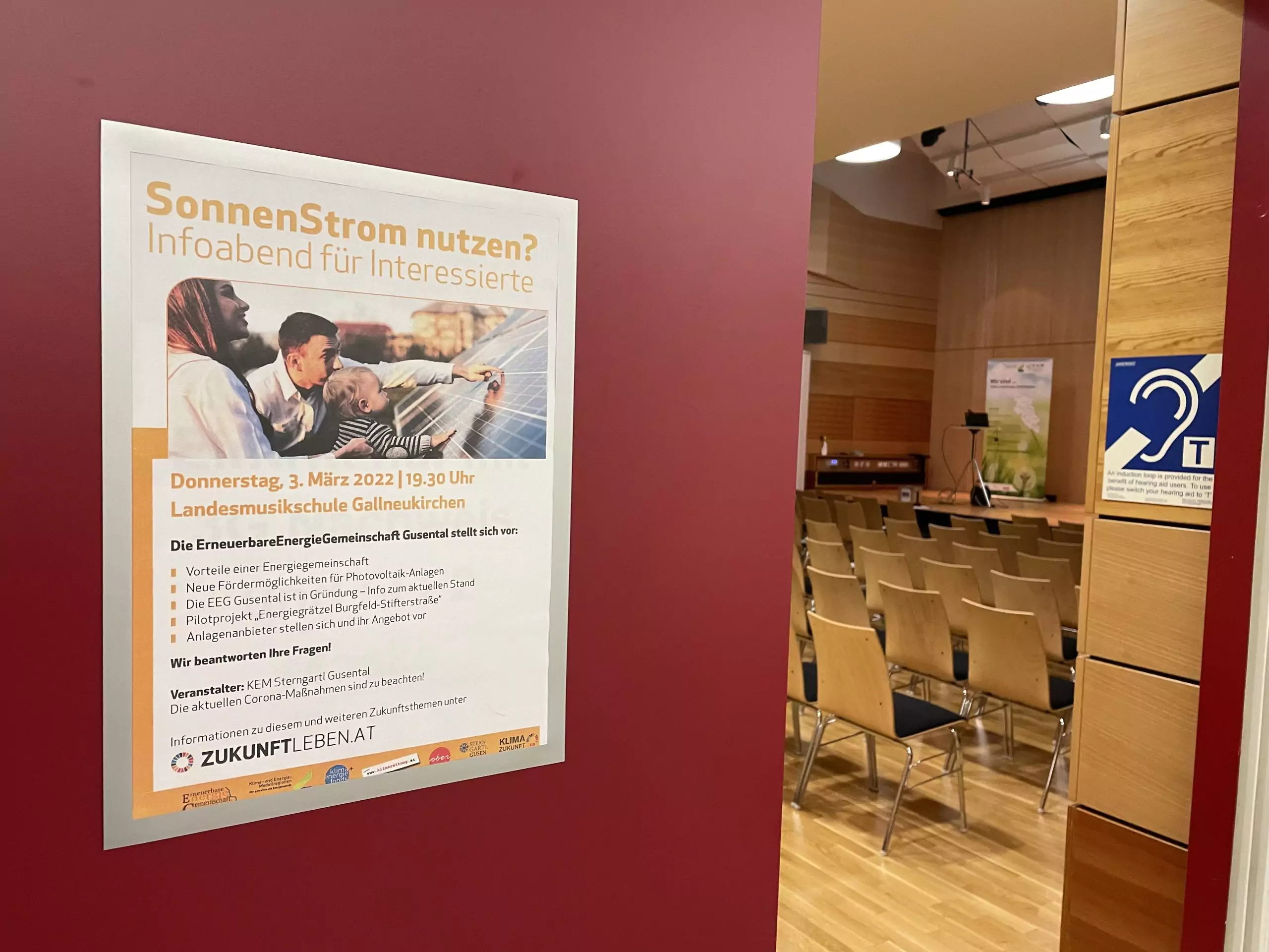 Infoabend "SonnenStrom nutzen?" Plakat an Wand