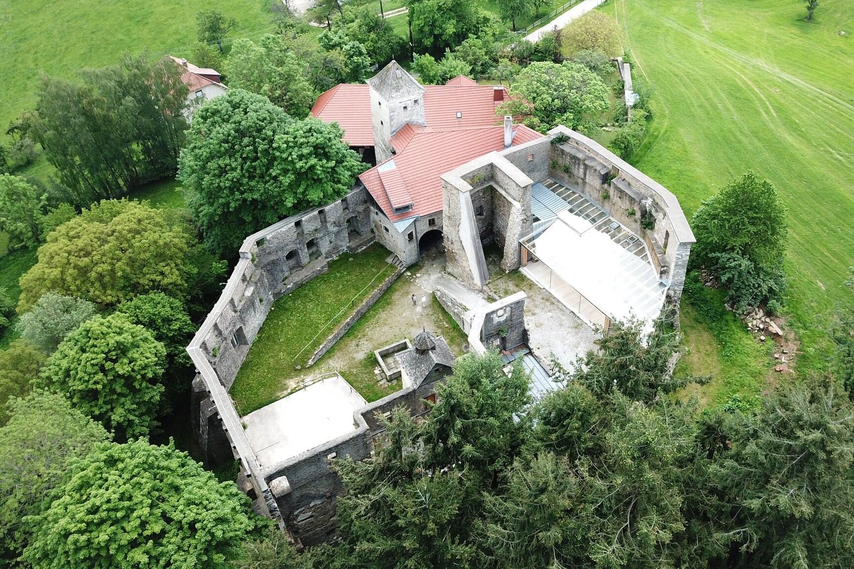 Luftaufnahme Burgruine Reichenau